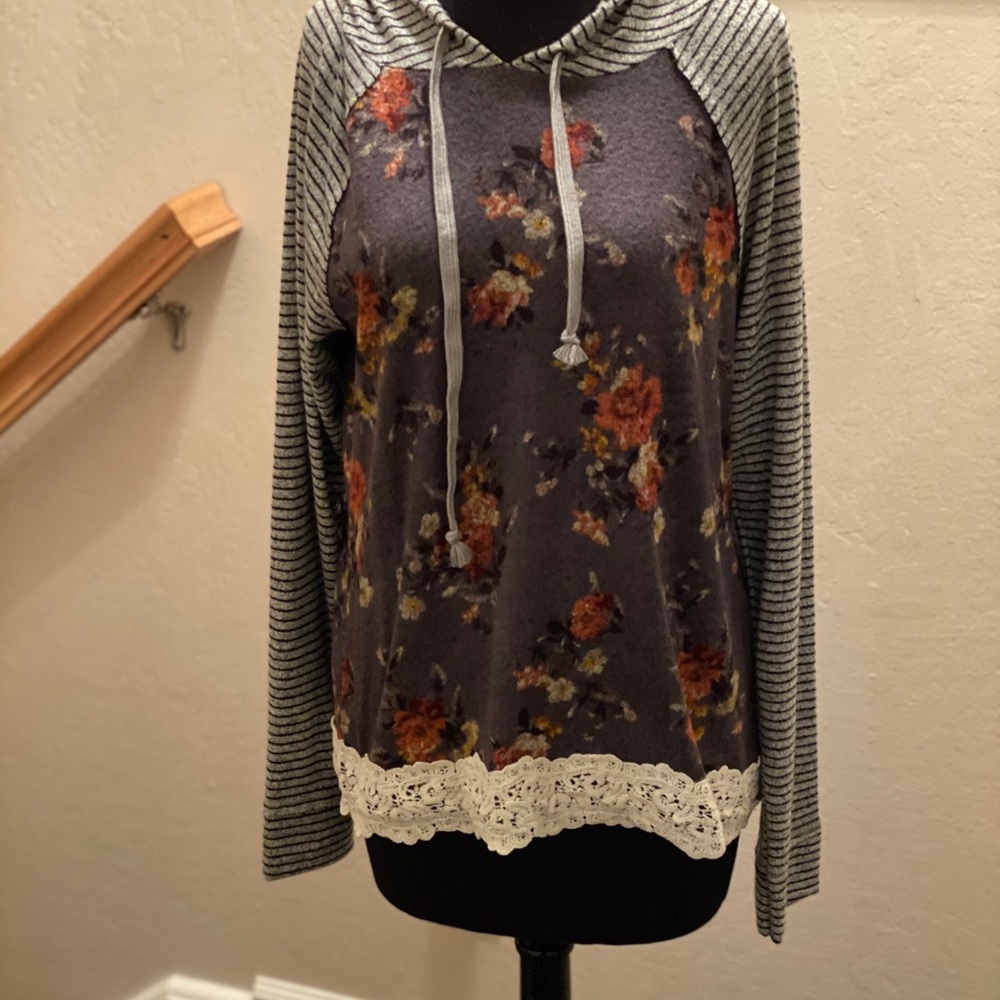 Juniors' Rewind Cozy Cowlneck Sweater - Picture 7 of 7